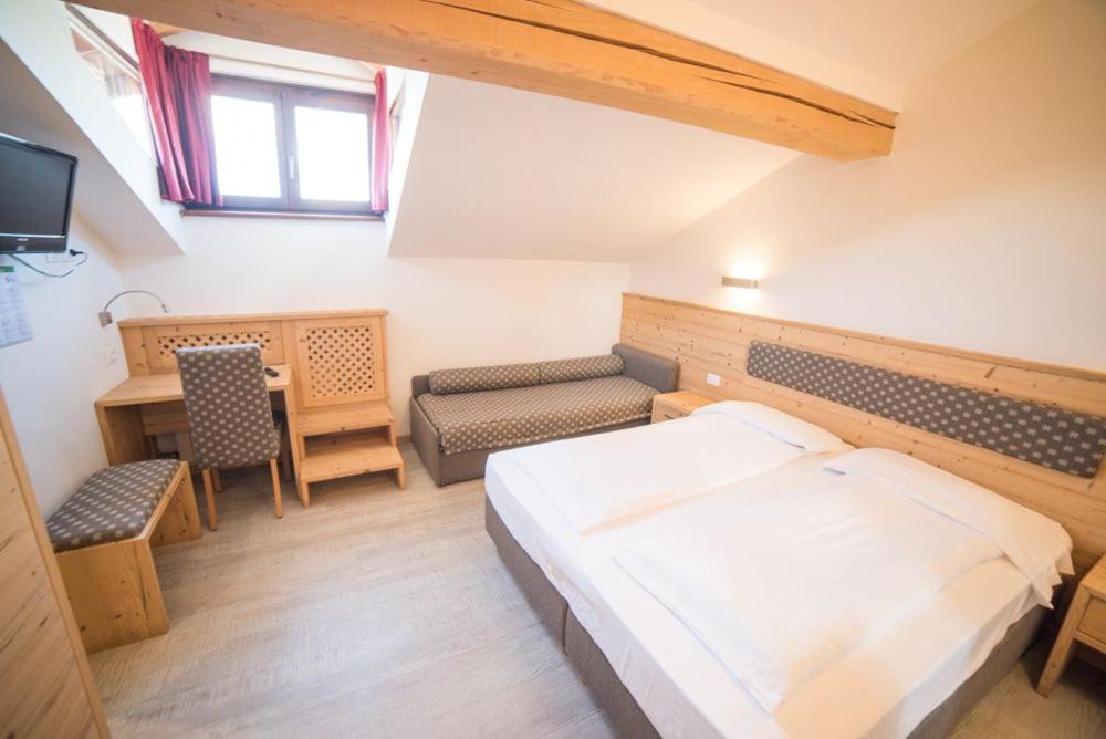 Hotel Due Spade Folgaria Extérieur photo
