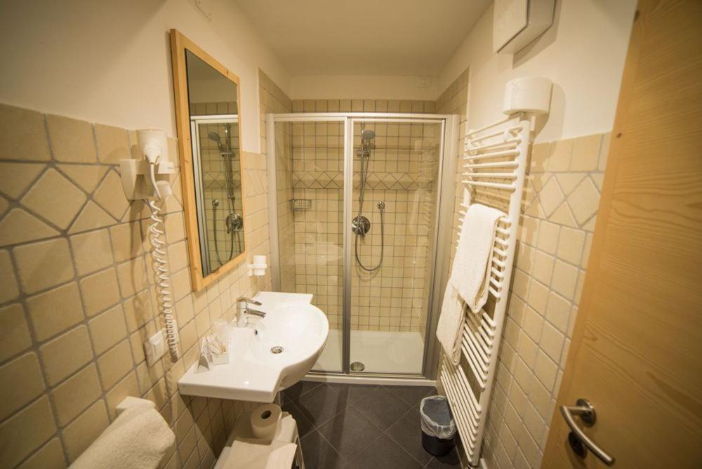 Hotel Due Spade Folgaria Extérieur photo