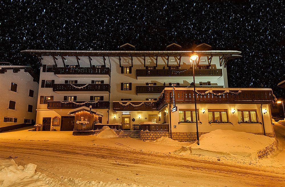 Hotel Due Spade Folgaria Extérieur photo