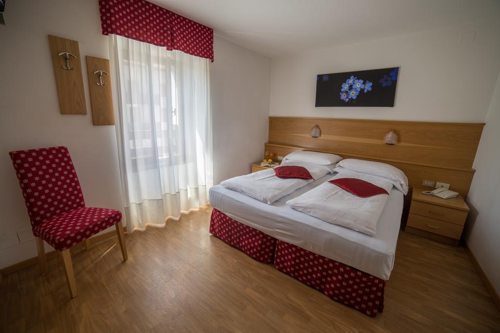 Hotel Due Spade Folgaria Extérieur photo